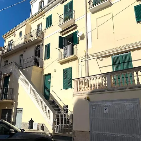 Intero Appartamento Nel Centro Storico A Un Passo Dal Lungomare Con 3 Camere Extra Large Apartment