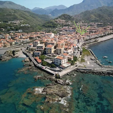 Intero Appartamento Nel Centro Storico A Un Passo Dal Lungomare Con 3 Camere Extra Large