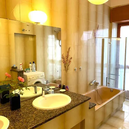 Intero Appartamento Nel Centro Storico A Un Passo Dal Lungomare Con 3 Camere Extra Large *