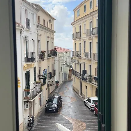Intero Appartamento Nel Centro Storico A Un Passo Dal Lungomare Con 3 Camere Extra Large Apartment *